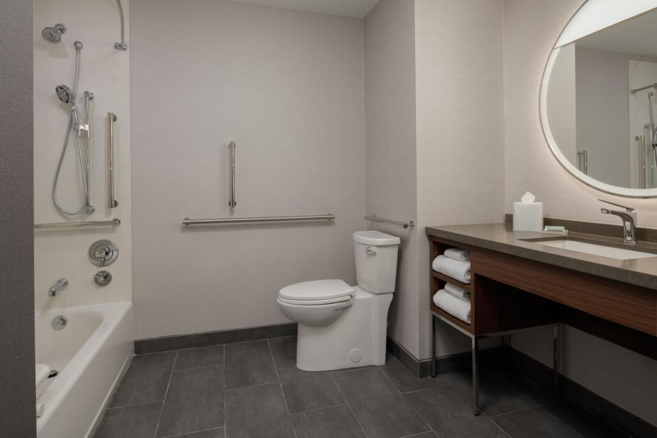 Hotel Courtyard By Marriott Olympia Extérieur photo