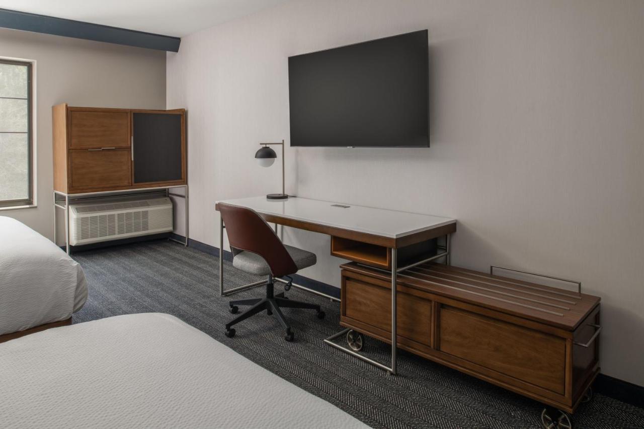 Hotel Courtyard By Marriott Olympia Extérieur photo